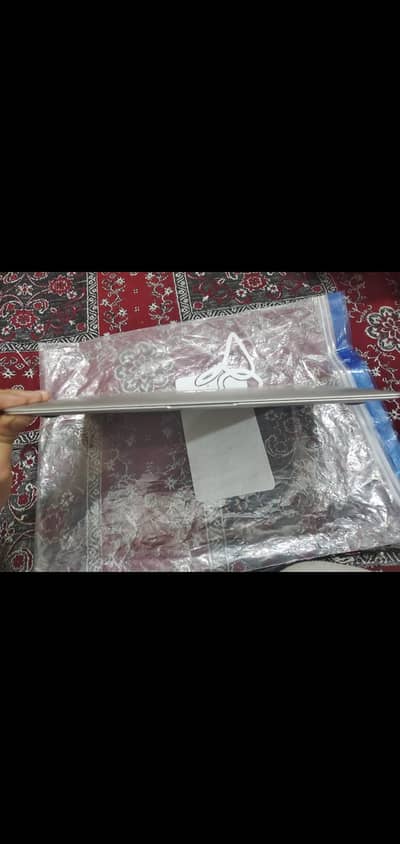 Canadian import apple MacBook air 2015 Intel core i7