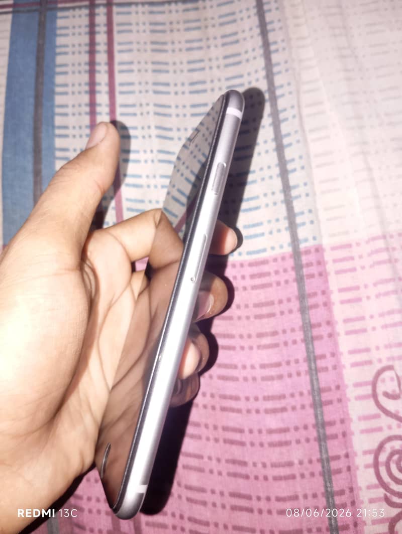 Apple iPhone 6 Plus 2