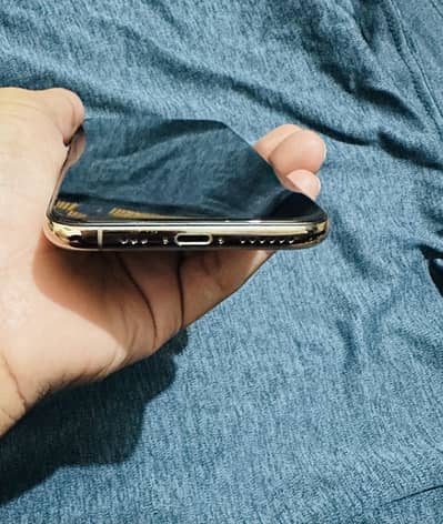 Apple iPhone XS