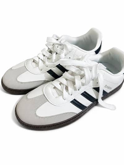 Brand new Classic Samba Street Sneakers Casual shoes (US 9.5 size)
