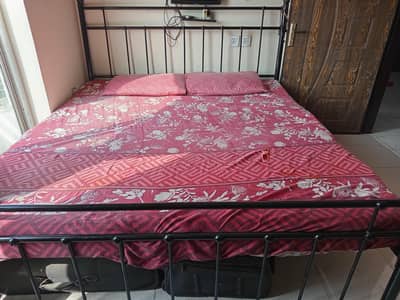 king size double bed iron urgent sale