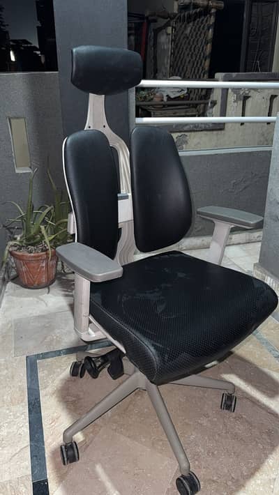 Medicated office chair