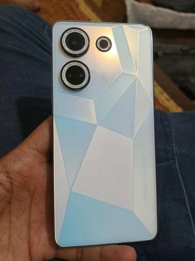 Tecno CAMON 20