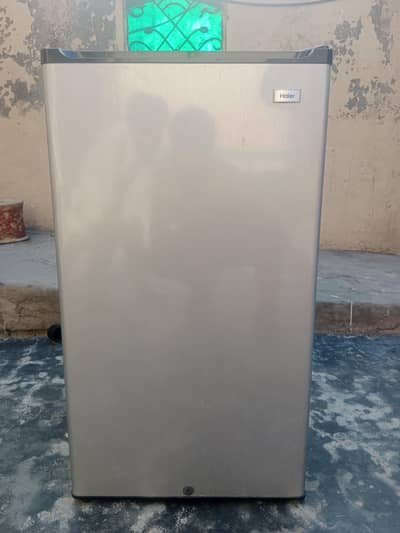 Haier refrigerator hr 136bl for sale