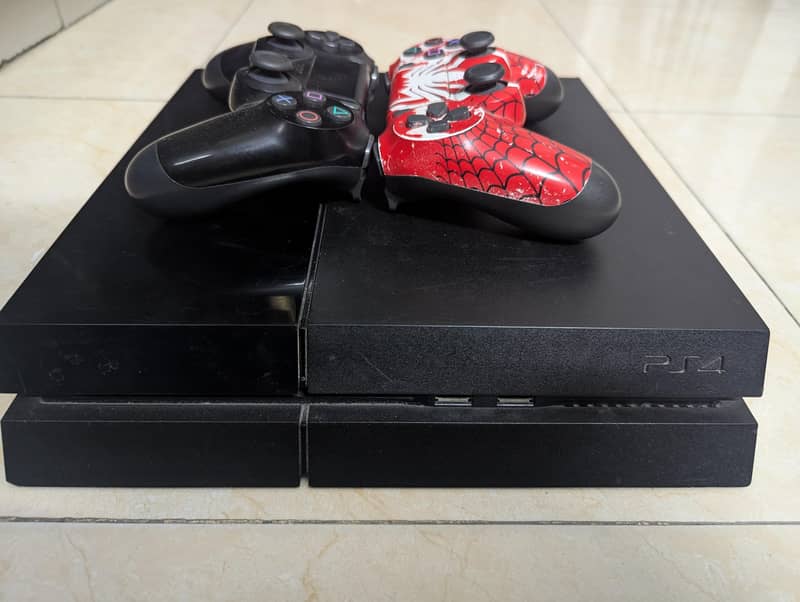 PS4 1TB Jailbreak 2 controller 1