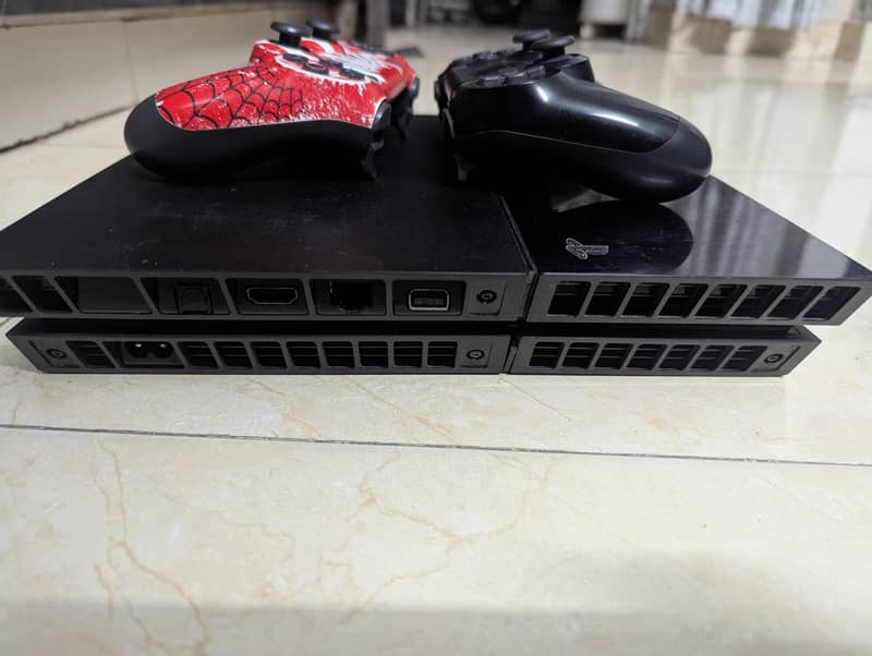 PS4 1TB Jailbreak 2 controller 2