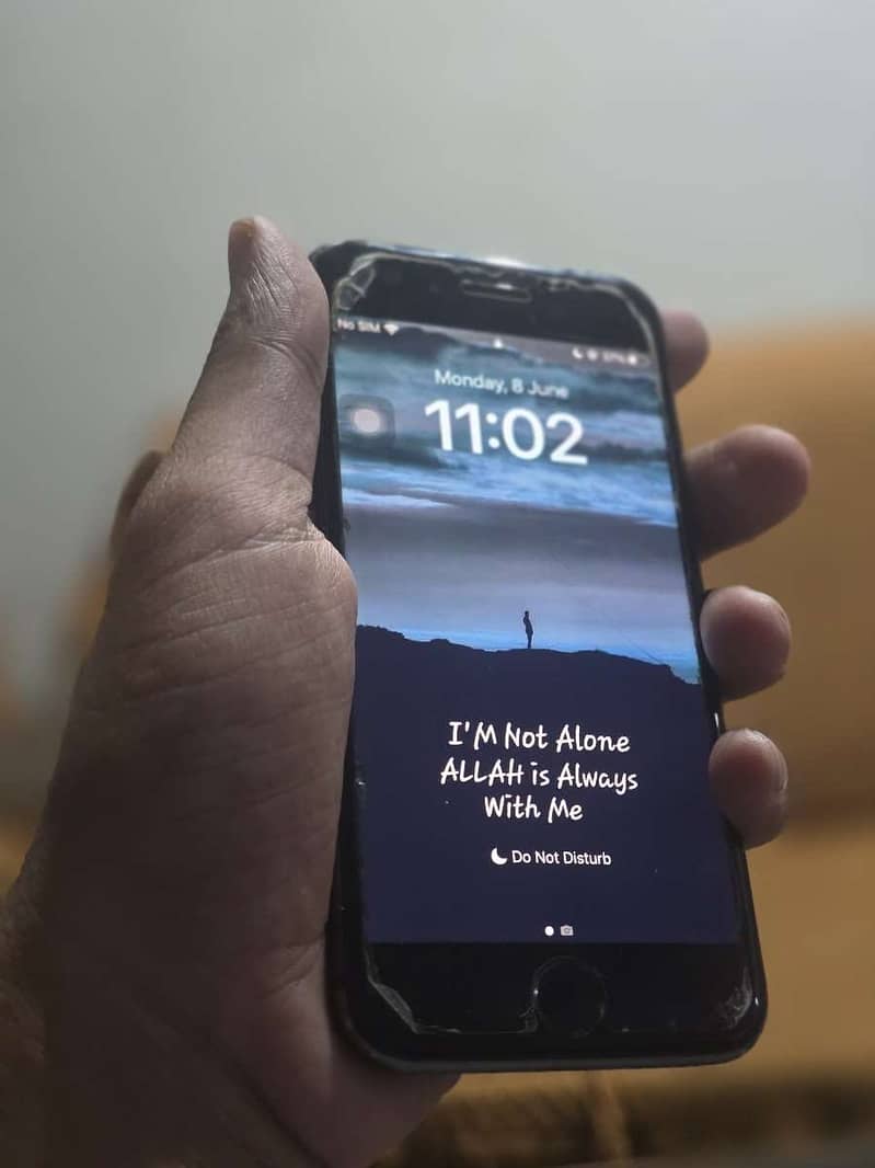 Apple iPhone 8 4