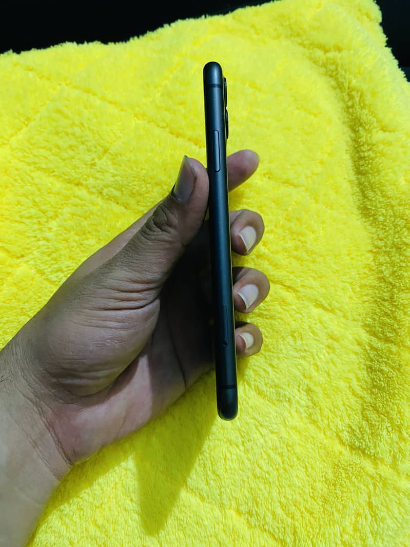 Apple iPhone 11 1