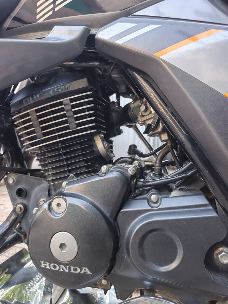 CB 150 CC 8