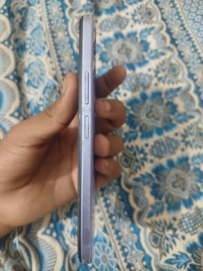 Vivo Y17s