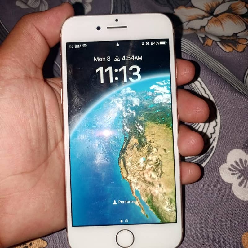 Apple iPhone 8 0