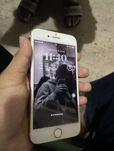 Apple iPhone 8
