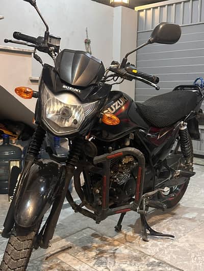 Suzuki GR 150 2022