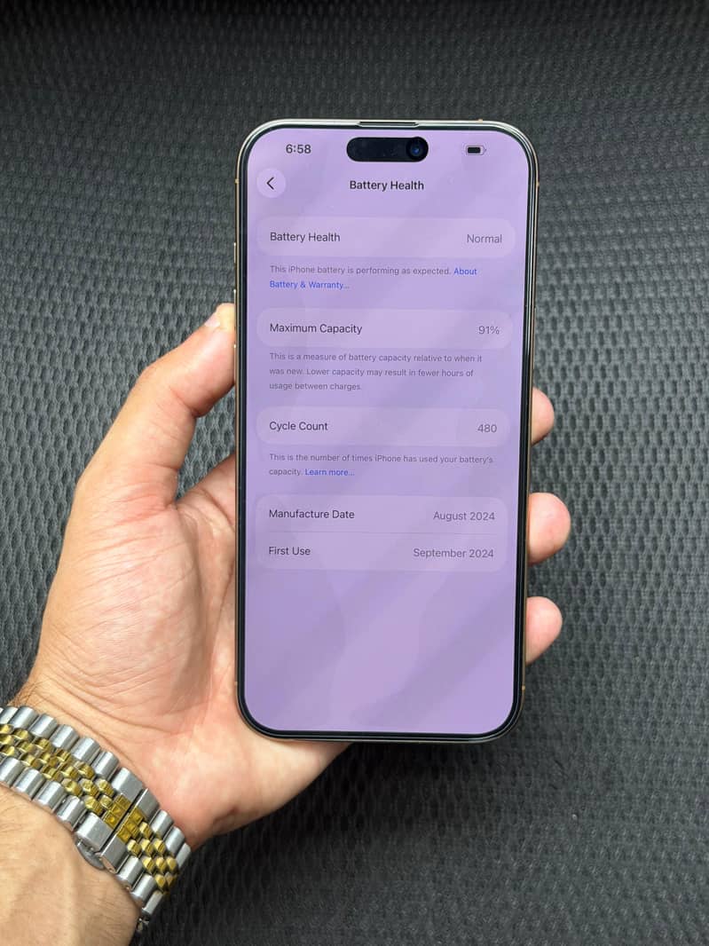 Apple iPhone 16 Pro Max 3