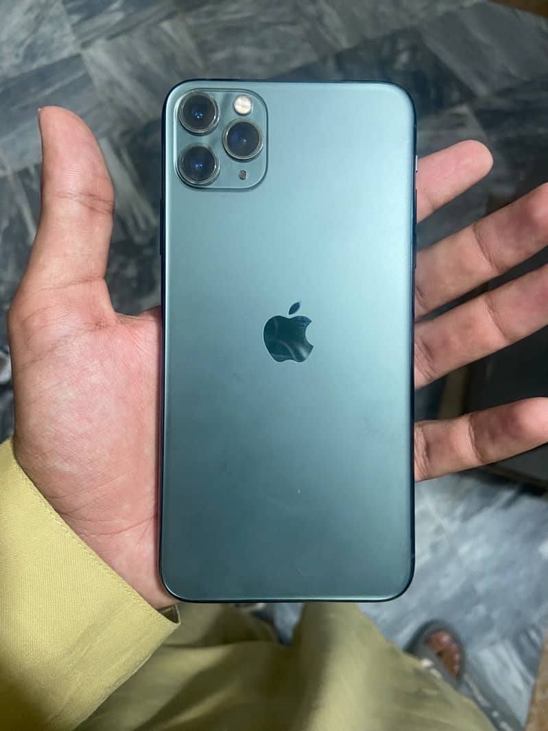 Apple iPhone 11 Pro Max 7