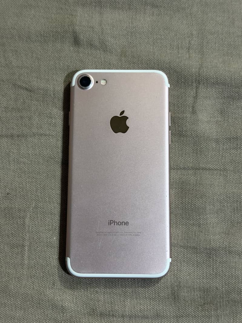 Apple iPhone 7 1
