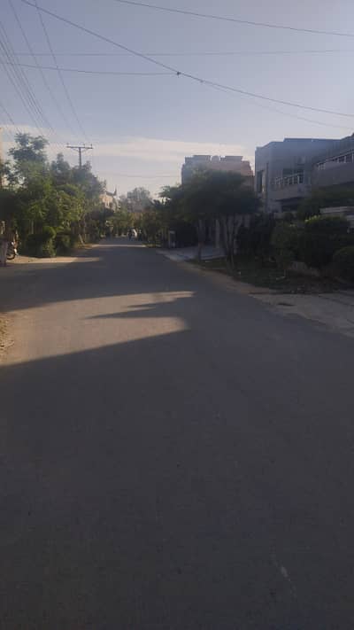 3 MARLA PLOT FOR SALE IN UNION GREEN COLLEGE ROAD LAHORE