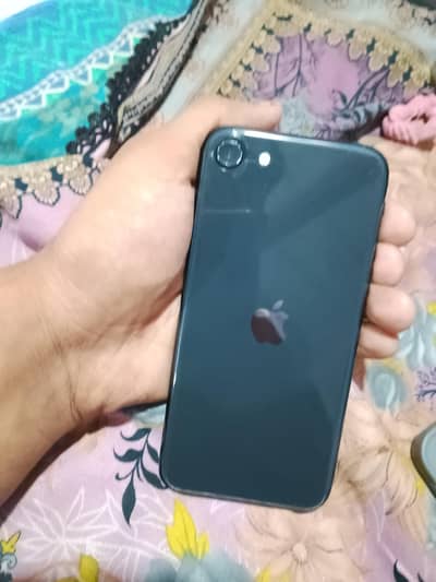 Apple iPhone SE