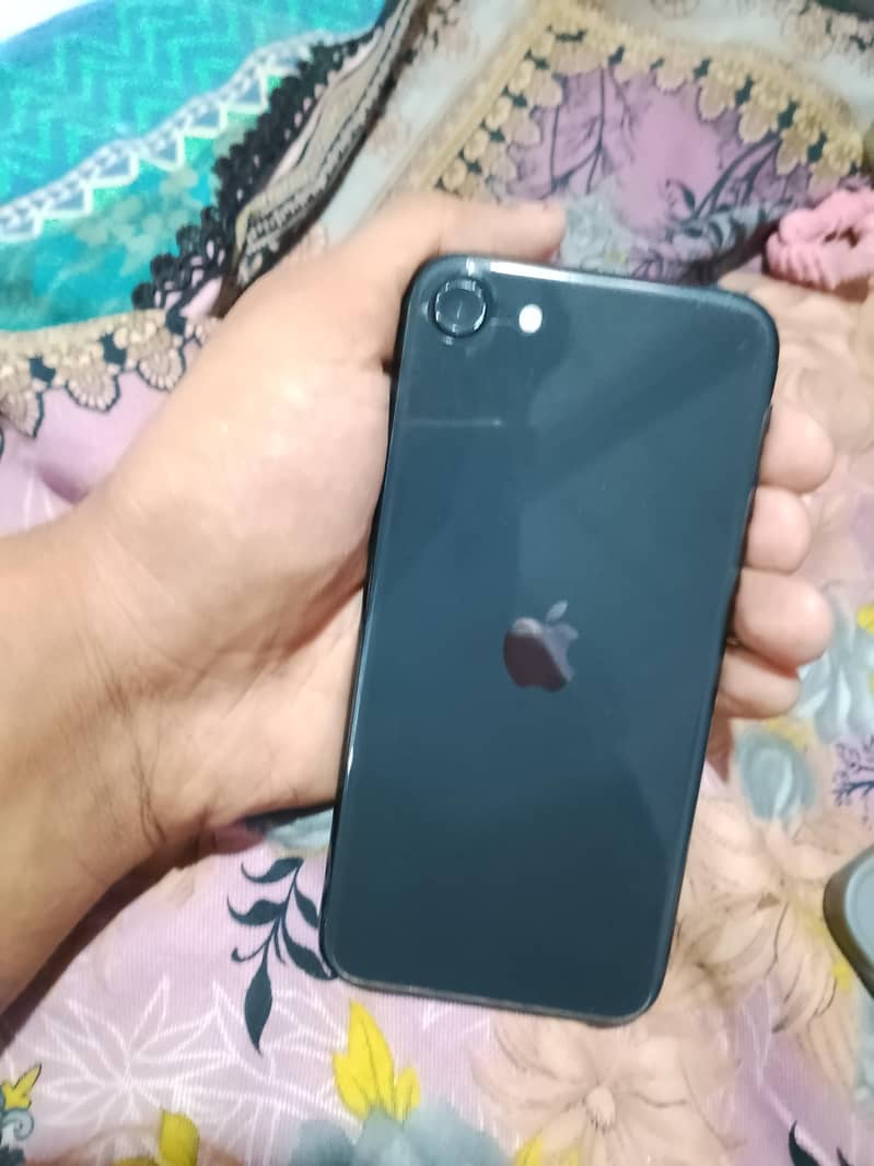 Apple iPhone SE 0