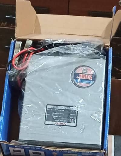 Simtek Charger 20 Amp