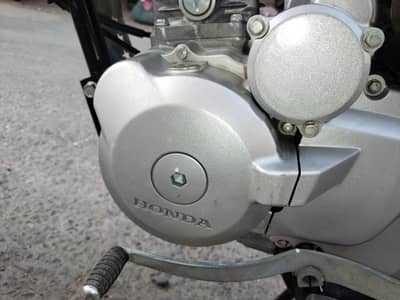 Honda 125 Gold Edition