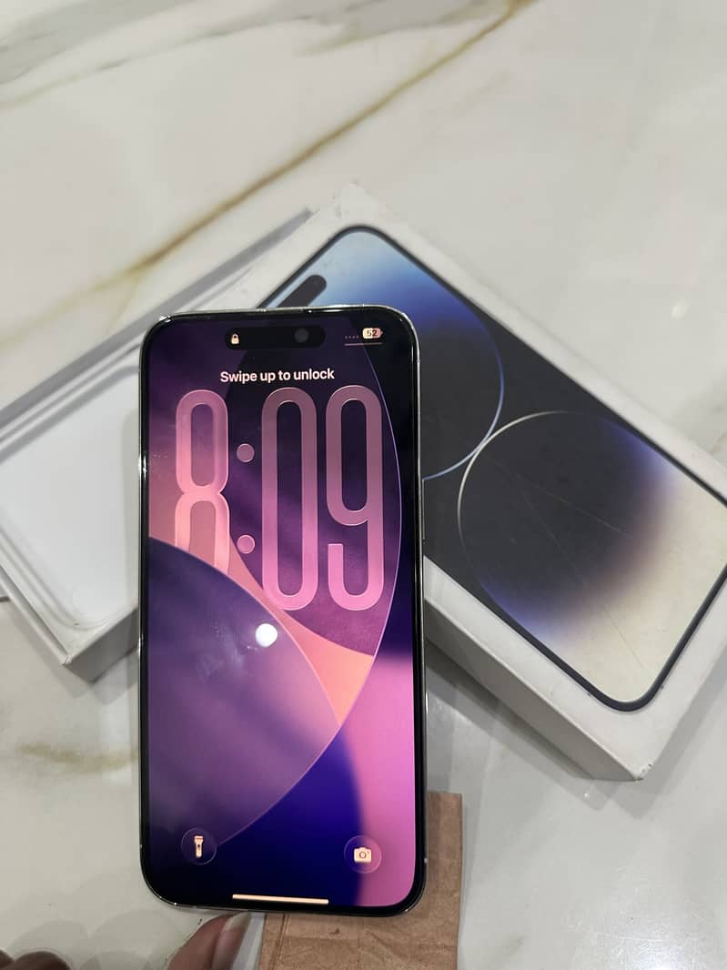 Apple iPhone 14 Pro Max 0