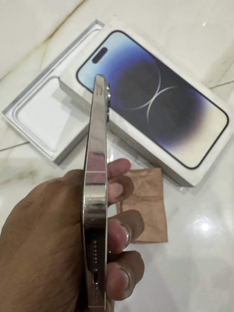 Apple iPhone 14 Pro Max 3