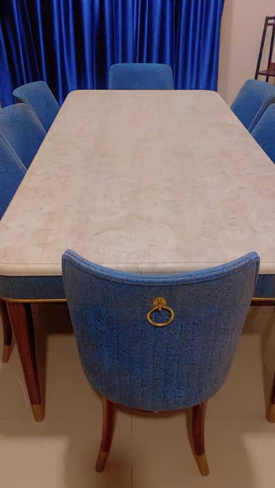 Dinning table