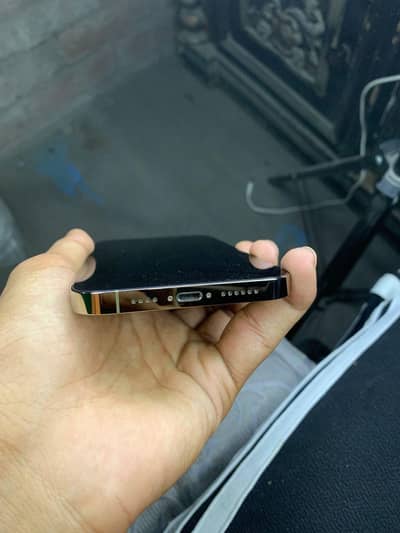 7iPhone 14 pro max JV 10/9.9 one hand used