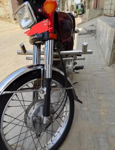 Assalamu alaikum Honda 125 for sale call 03007676843