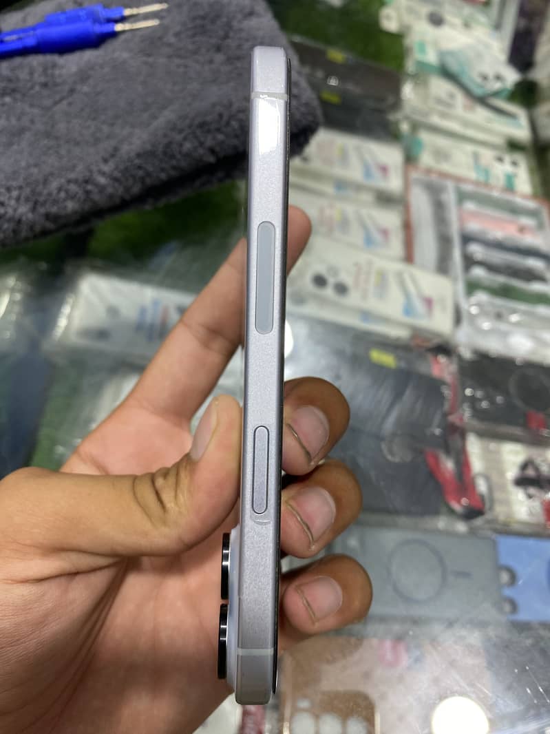 Apple iPhone 15 0