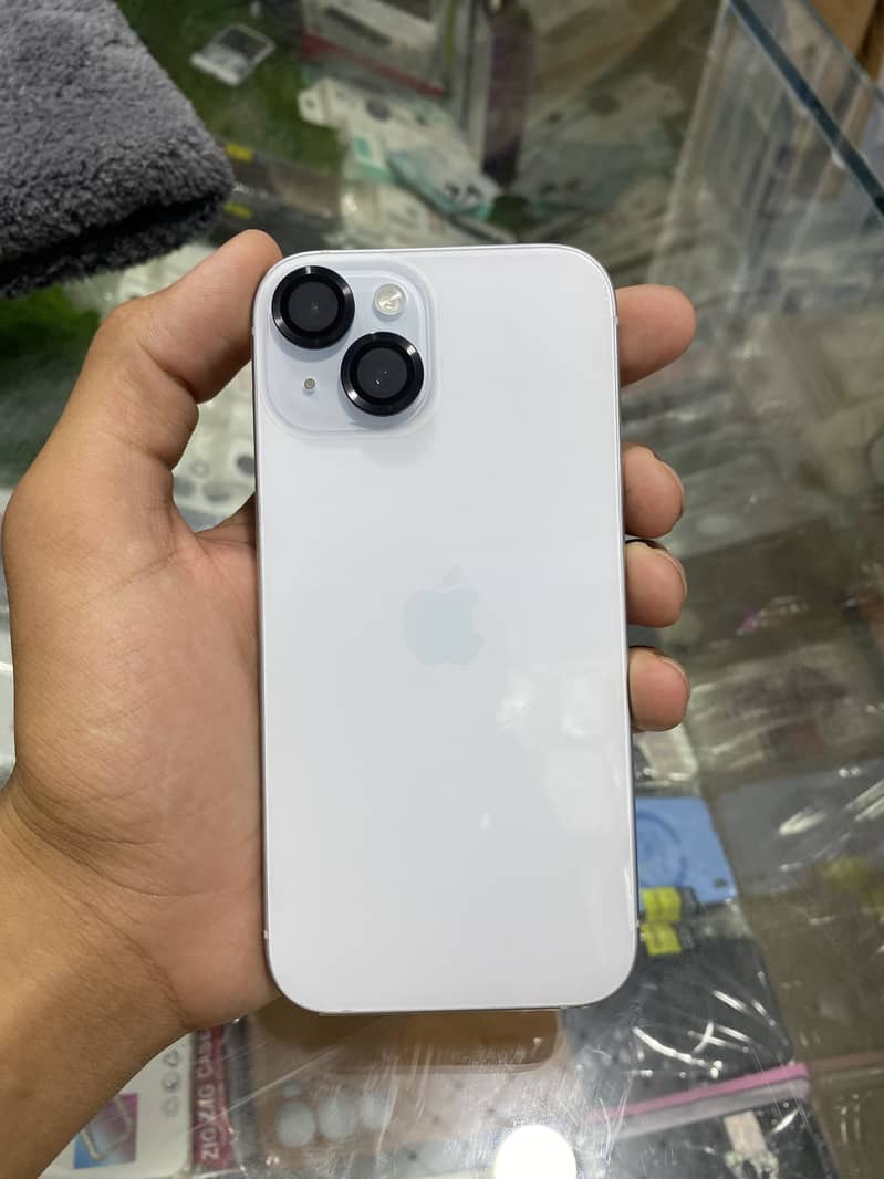 Apple iPhone 15 7