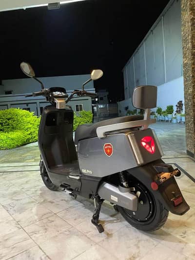 urgent for sale Metro E8S scooty0328,3263,634,