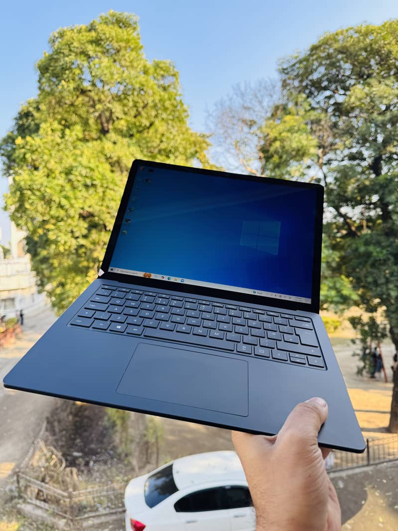 Microsoft surface laptop 5 4