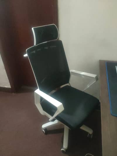 chair and table for sale