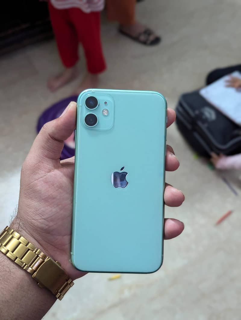 Apple iPhone 11 0