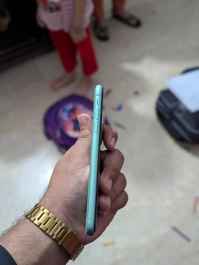Apple iPhone 11 2