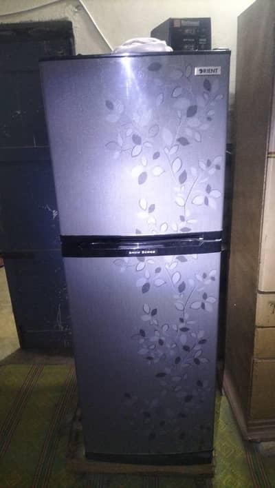 ORIENT Frige 10/8