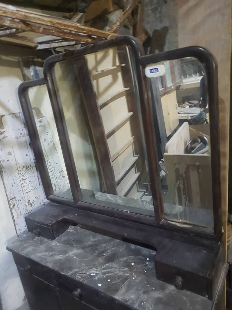 dressing table 4