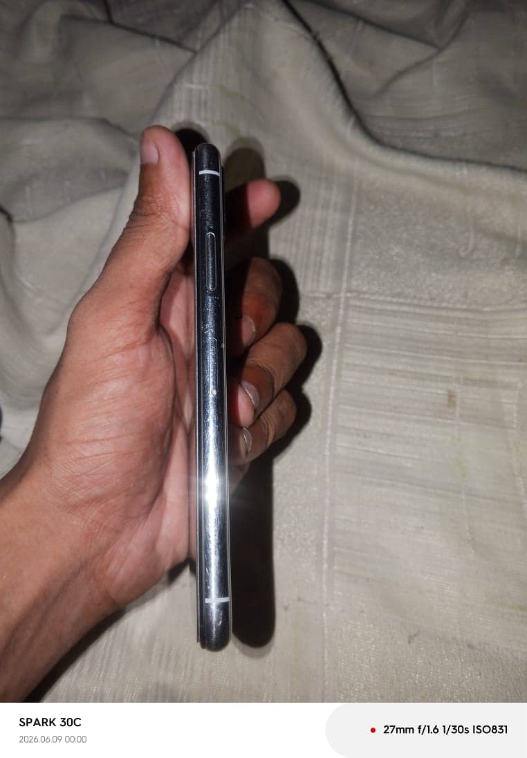 Apple iPhone X 3