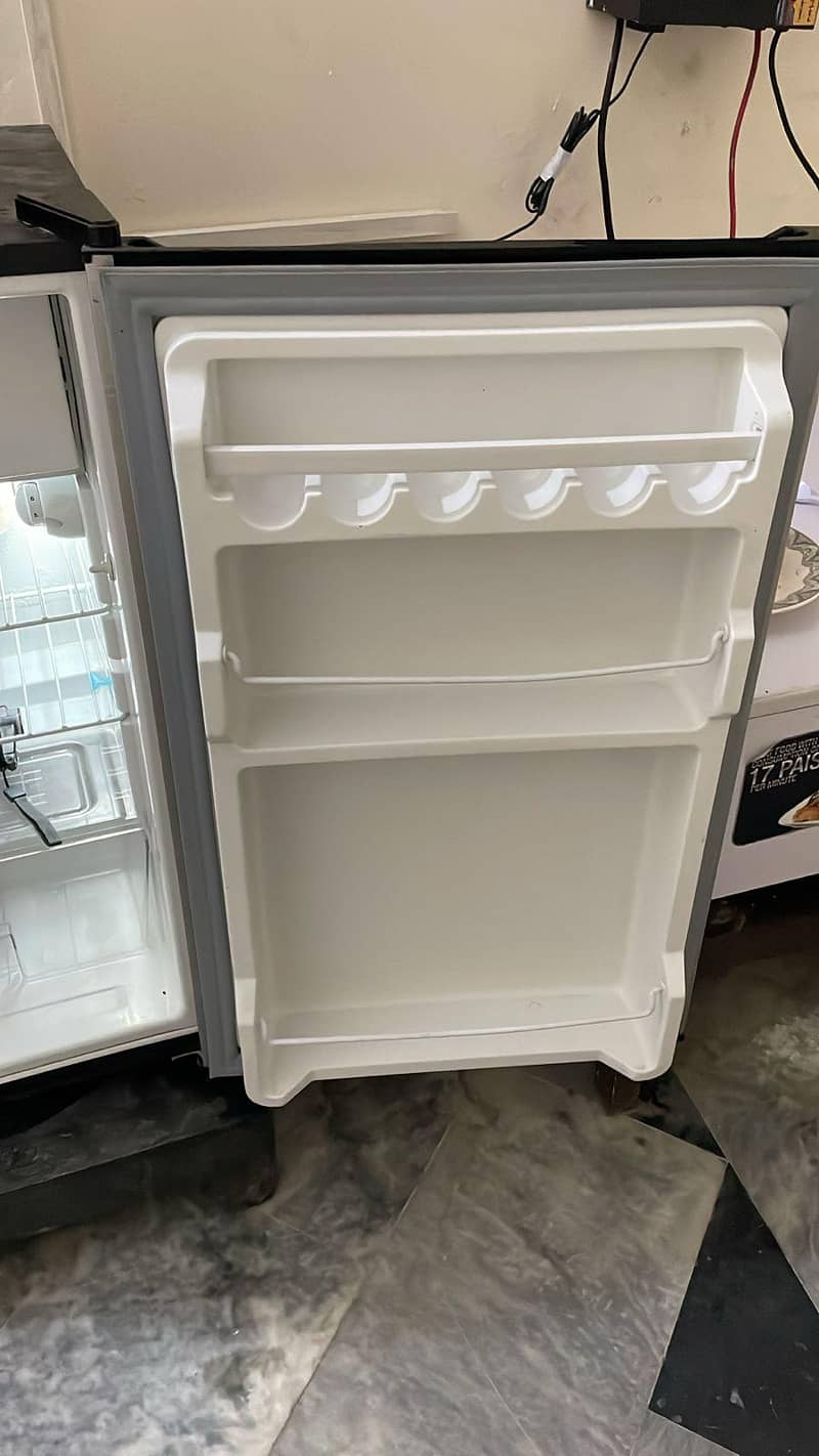 Dawlance fridge 4