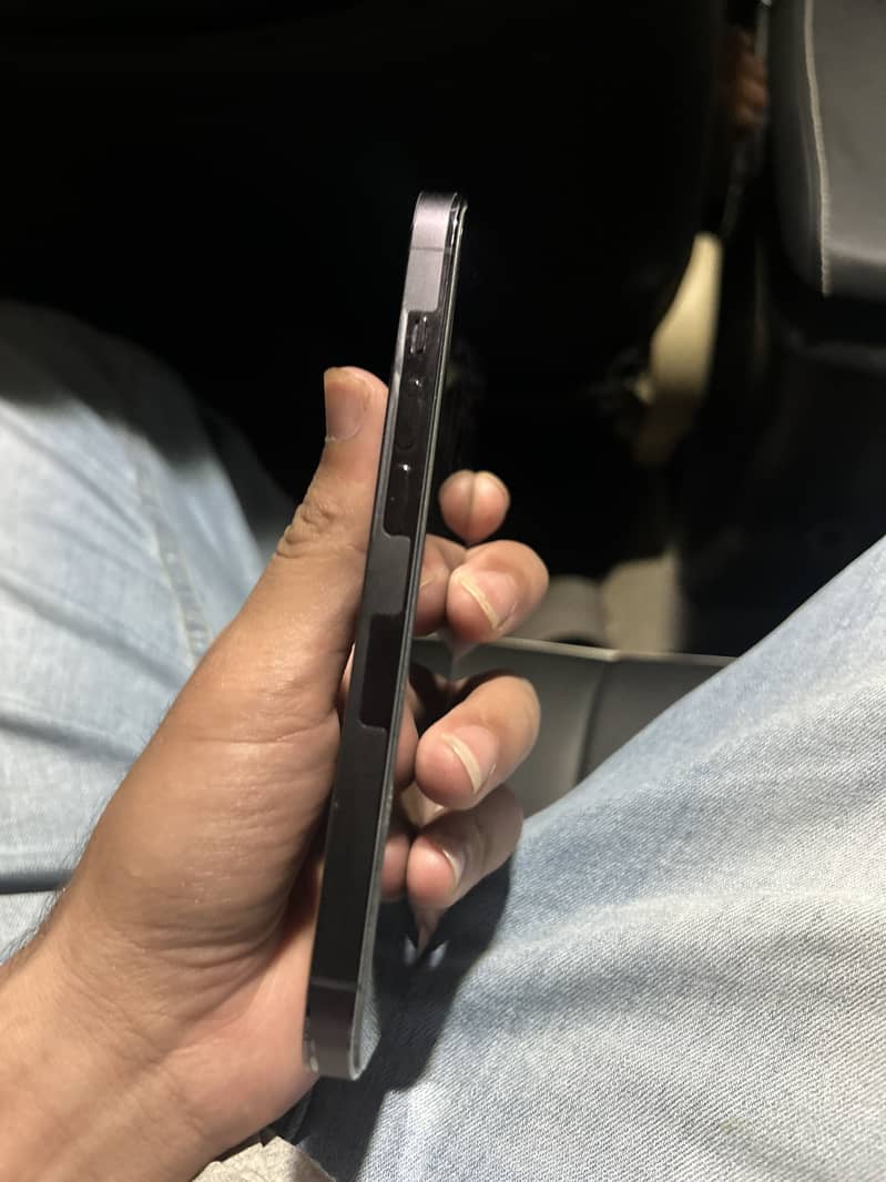 Apple iPhone 14 Pro 1