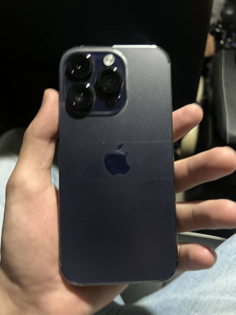 Apple iPhone 14 Pro 2