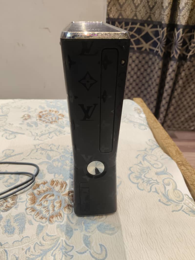 X box 360 1