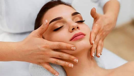 Female  Staff Required 20 sy 30 year tak