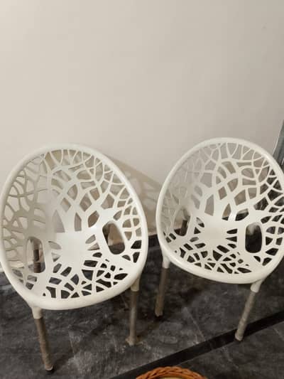 chairs and table for sale