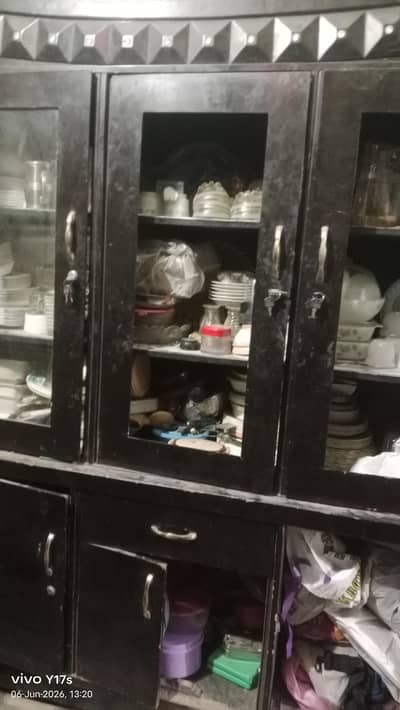 Wooden room furniture