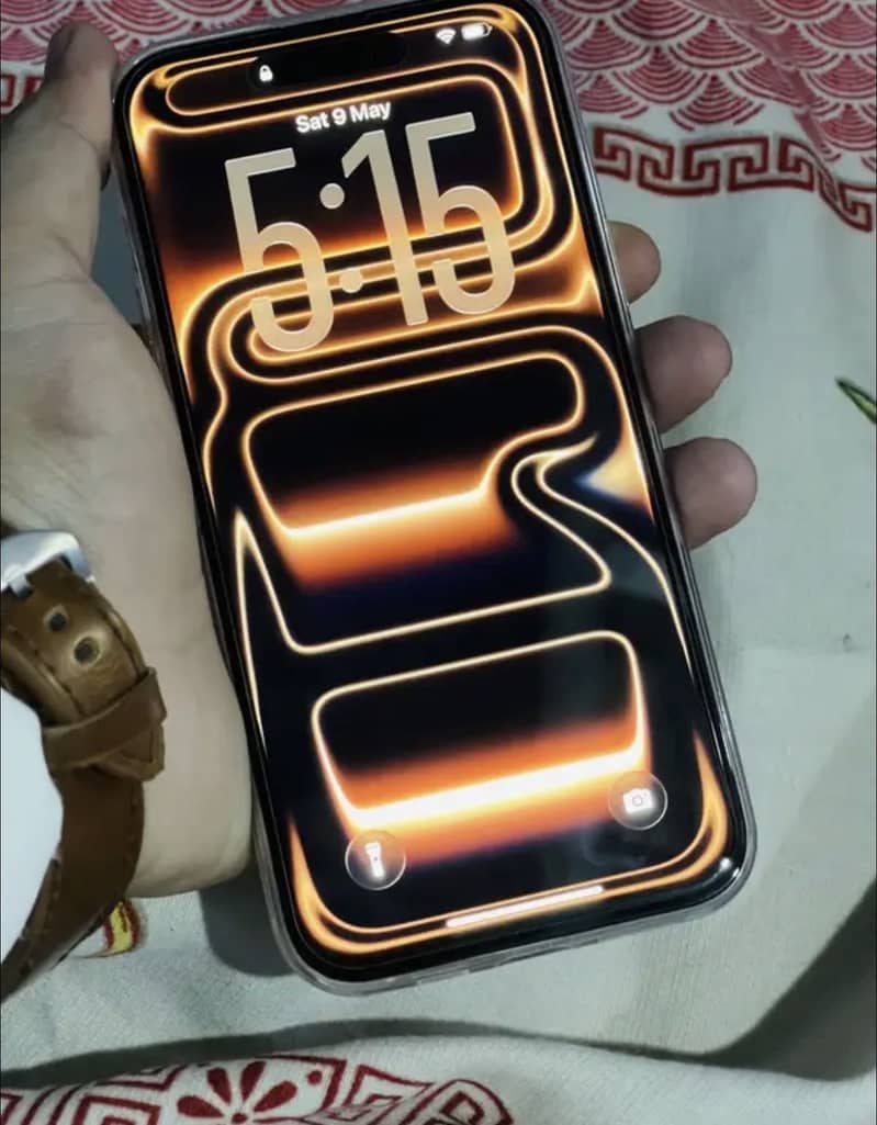 Apple iPhone 15 plus 3