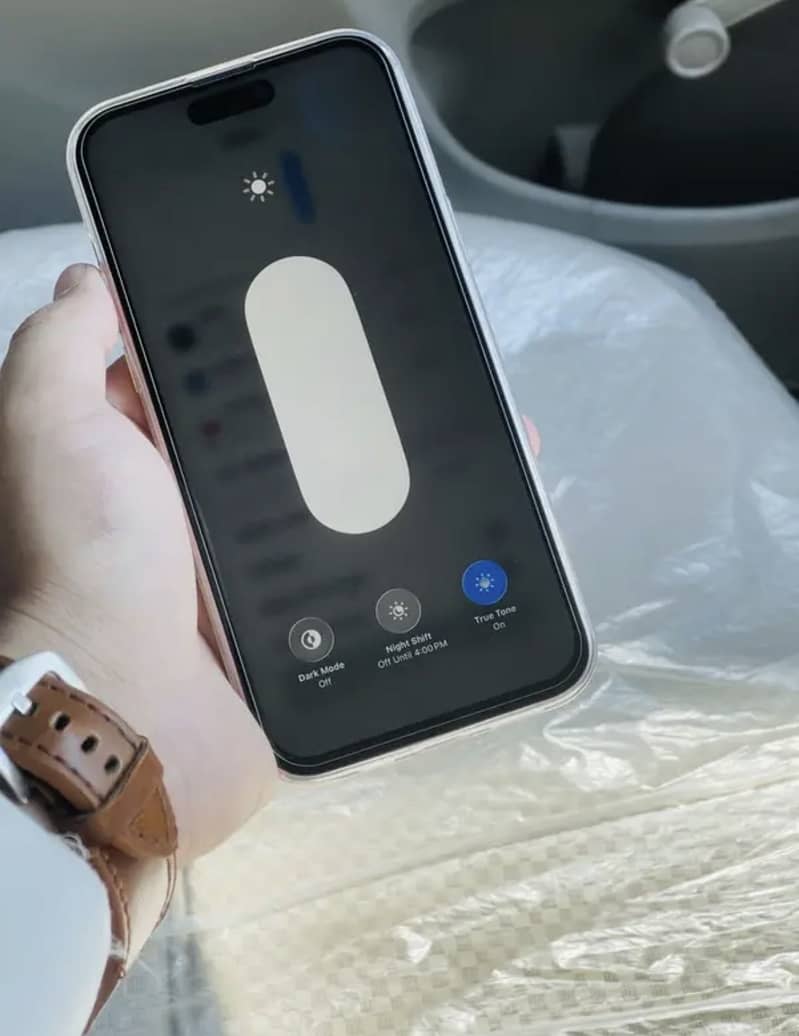 Apple iPhone 15 plus 4