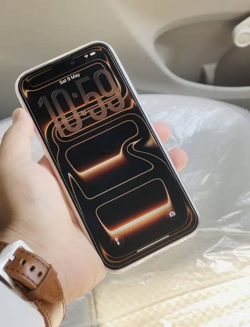 Apple iPhone 15 plus 8